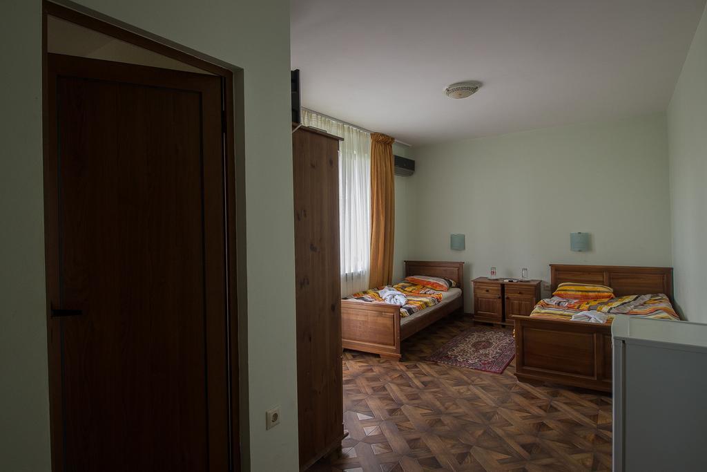 К-Г Луна К-С Лонгоза Комплекс Лонгоза Byala  Esterno foto